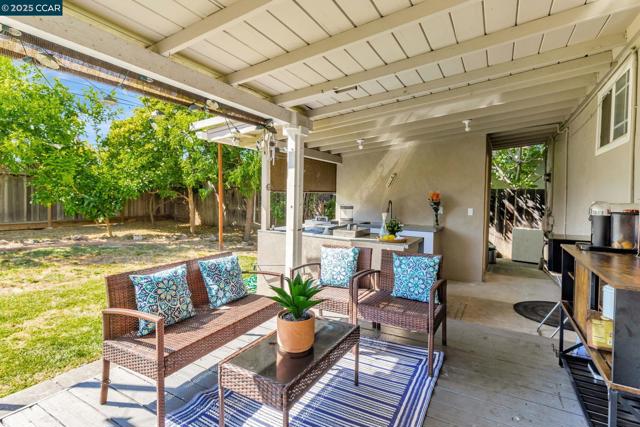 960 Live Oak Dr, Santa Clara CA: https://media.crmls.org/mediaz/2599b5a7-370d-4fac-a618-955f7f8eee46.jpg