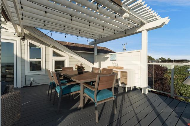 129 Santa Cruz Avenue, Aptos CA: https://media.crmls.org/mediaz/2599da2c-4975-41e2-8a80-9fe0121af65d.jpg
