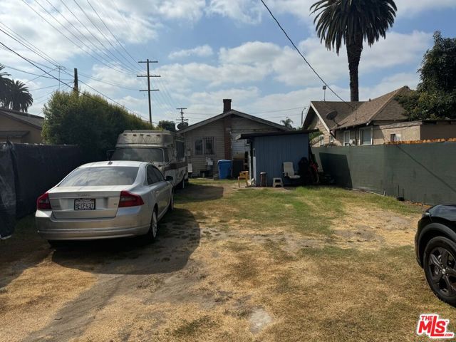 1617 55th Street, Los Angeles, California 90062, 1 Bedroom Bedrooms, ,1 BathroomBathrooms,Single Family Residence,For Sale,55th,24464897