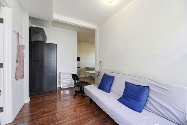 Image 19 of 31 For 1813 Sacramento St