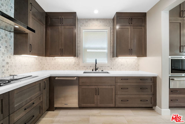 20517 W Deer Grass Court, Porter Ranch CA: https://media.crmls.org/mediaz/259c4b1d-67d8-42d3-a851-1b383a0843ee.jpg