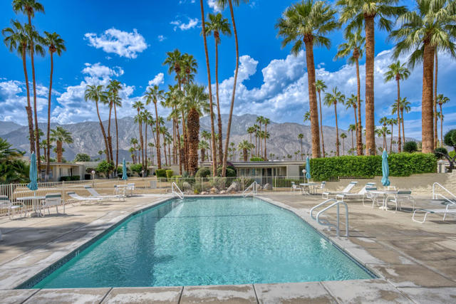 1881 S Araby Drive, Palm Springs CA: https://media.crmls.org/mediaz/259cd8dc-1219-4830-bf79-1fa32e9dbc0d.jpg