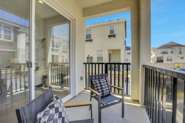 37356 Suncrest Street, Newark CA: https://media.crmls.org/mediaz/259d4bd9-91ff-4141-a7a9-4ac0fd5a4c11.jpg