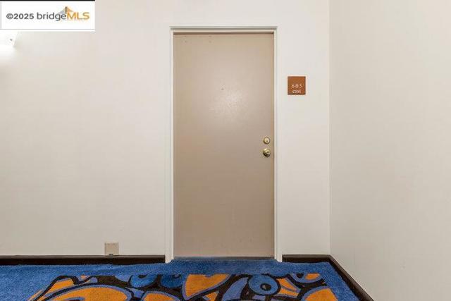351 Buena Vista Ave E, San Francisco CA: https://media.crmls.org/mediaz/259d65c1-d733-4b9d-81cd-a4514393011a.jpg