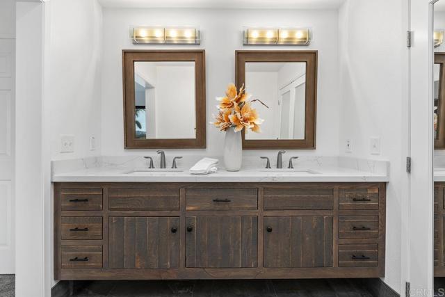 Detail Gallery Image 27 of 48 For 1634 Cottage Glen Ct, Encinitas,  CA 92024 - 4 Beds | 3 Baths