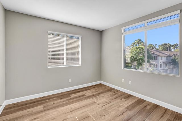 Image 19 of 38 For 10292 Wateridge Circle 253