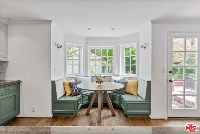 217 17th Street, Santa Monica CA: https://media.crmls.org/mediaz/259f9bce-4a4f-440b-95ee-966495ca2af5.jpg