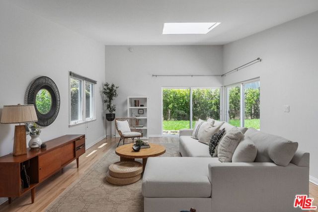 12657 Dewey Street, Los Angeles CA: https://media.crmls.org/mediaz/25a0ac4b-6406-4d89-b057-9b0bfc9f650f.jpg