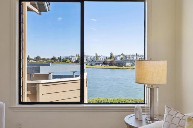 2309 Vista Del Mar, San Mateo CA: https://media.crmls.org/mediaz/25a0cb3a-2073-4fe2-9cf7-86e85d074475.jpg