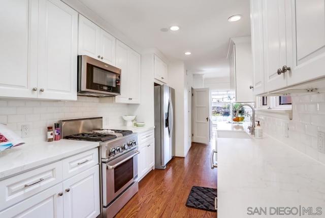 Image 12 of 39 For 4550 Norma Dr.