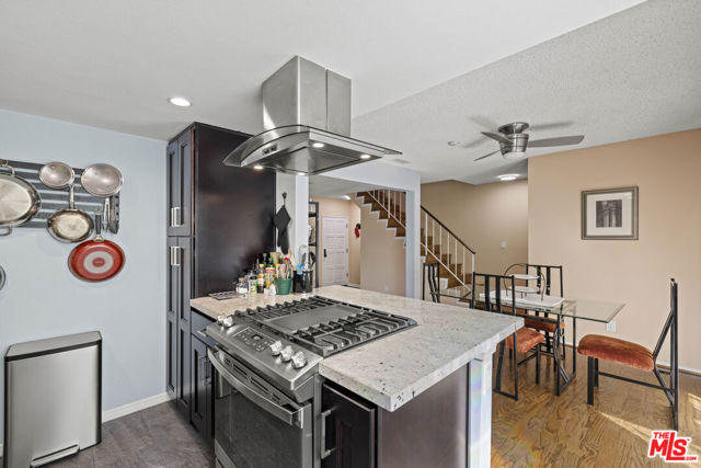 2701 Voorhees Avenue, Redondo Beach, California 90278, 2 Bedrooms Bedrooms, ,2 BathroomsBathrooms,Residential,For Sale,Voorhees,25578941