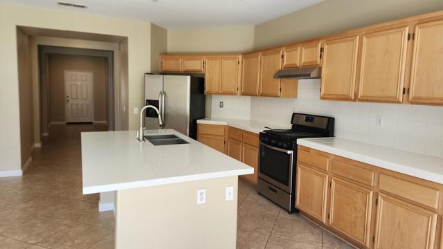 703 Ventana, Palm Springs CA: https://media.crmls.org/mediaz/25a4b7d3-fdcd-4b27-97bf-640ba8952414.jpg