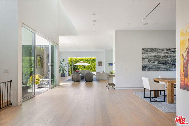 Image 1 of 31 For 139 Edinburgh Avenue