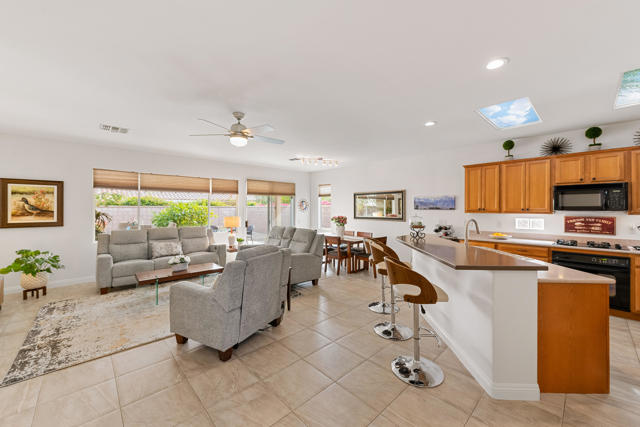 Image 8 of 51 For 35846 Palomino Way