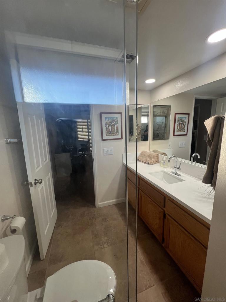 MLS #250043751SD image #22