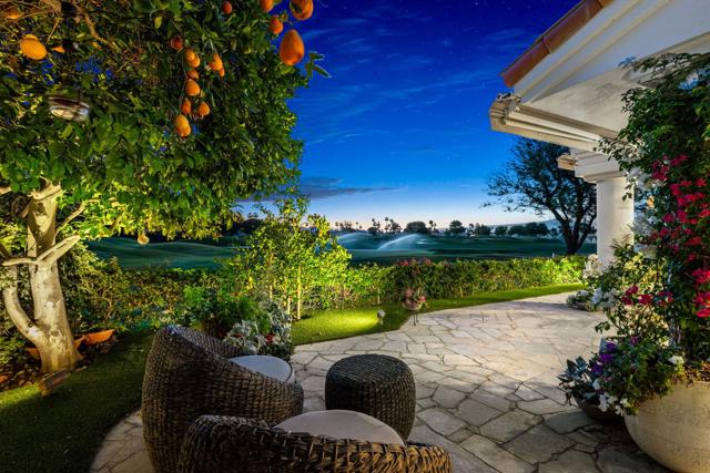 55197 Southern, La Quinta CA: https://media.crmls.org/mediaz/25a8506b-9f97-468d-a7bf-f91b03fddf8d.jpg