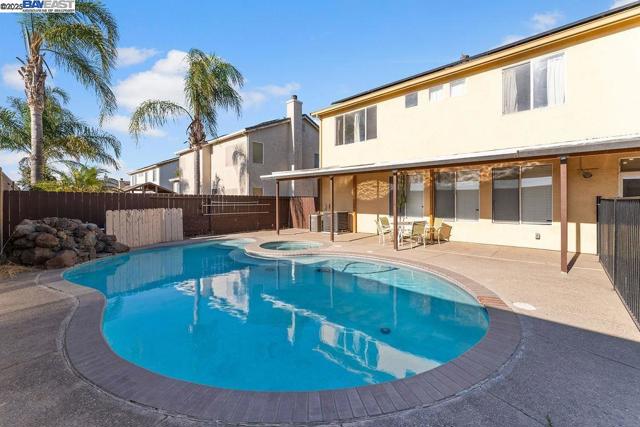 907 MAGGIORE LANE, Manteca CA: https://media.crmls.org/mediaz/25a86728-286c-49c9-9cbd-d57c672a9186.jpg