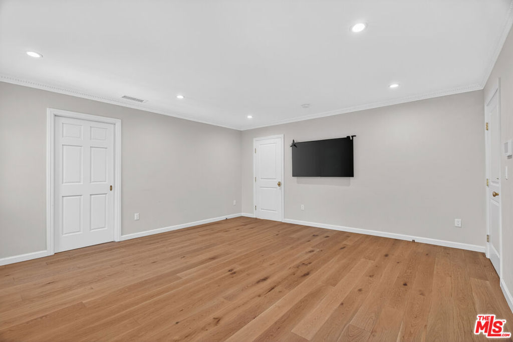 MLS #26845863 image #40