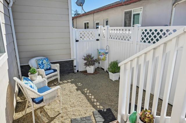 611 Poplar Street, Half Moon Bay CA: https://media.crmls.org/mediaz/25ac179f-4d73-4ff3-9493-0d6b489ce7b6.jpg