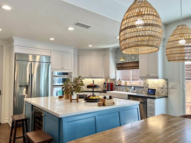 517 N Cedros, Solana Beach CA: https://media.crmls.org/mediaz/25ac6daa-73a4-412b-aaf0-712f2d3e0c9c.jpg