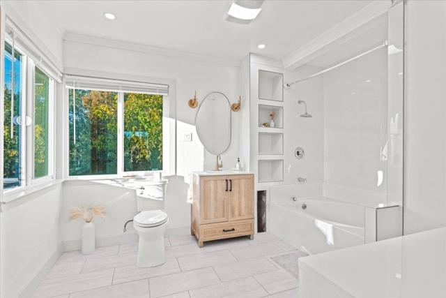 9350 Bond Road, Elk Grove CA: https://media.crmls.org/mediaz/25aca85f-da52-49ef-8f21-8de753032ea2.jpg