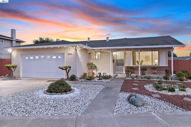 6364 Honeysuckle Dr, Newark CA: https://media.crmls.org/mediaz/25ad8443-6d6f-43dc-a823-7fc8cf5cb798.jpg