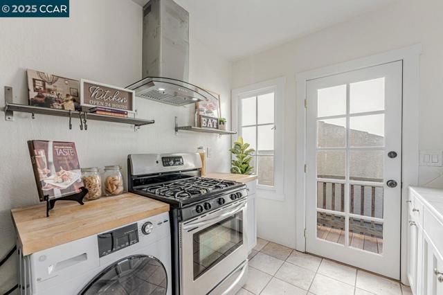 654 Mandana Blvd, Oakland, California 94610, 1 Bedroom Bedrooms, ,1 BathroomBathrooms,Condominium,For Sale,Mandana Blvd,41086148