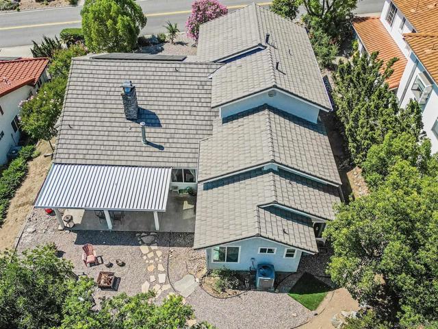15549 Vista Vicente Dr, Ramona CA: https://media.crmls.org/mediaz/25add76d-d228-4901-ad2a-10429171b920.jpg