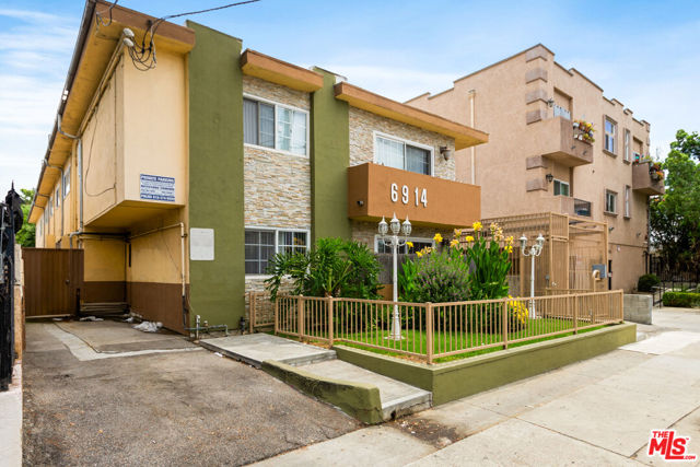 6914 Woodley Avenue, Van Nuys, California 91406, ,Multi-Family,For Sale,Woodley,24427605