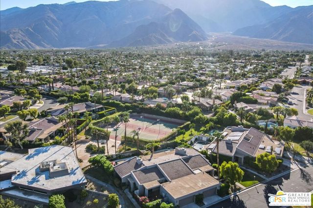 2861 Sundance Circle, Palm Springs CA: https://media.crmls.org/mediaz/25ae392f-4de6-4317-82e3-e7e7c427c6cf.jpg