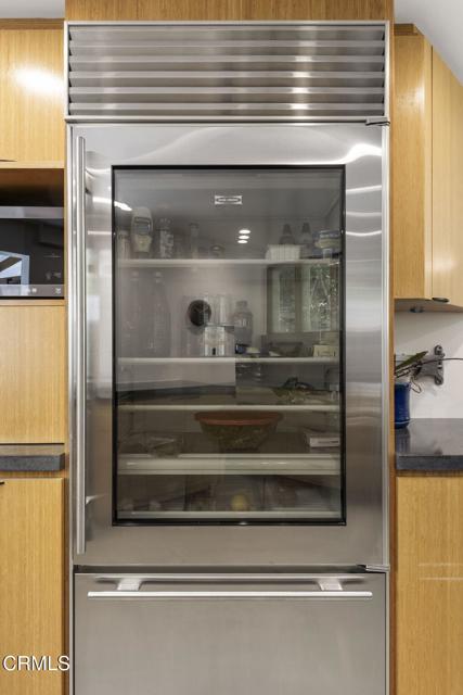 Detail Gallery Image 8 of 47 For 3551 Dixie Canyon Pl, Los Angeles,  CA 91423 - 4 Beds | 3/1 Baths