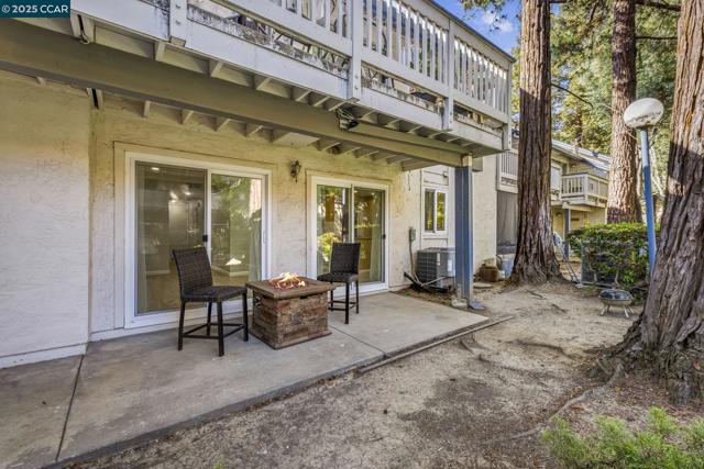 1117 Indian Summer Ct, San Jose CA: https://media.crmls.org/mediaz/25b04217-fba5-4994-8aed-c3ed3f398aa8.jpg
