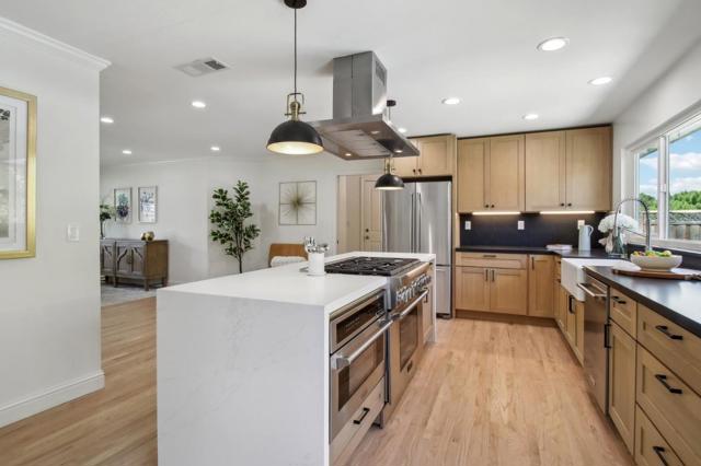 13056 Brandywine Drive, Saratoga CA: https://media.crmls.org/mediaz/25b0a764-7711-4aff-9ffa-f03779510299.jpg