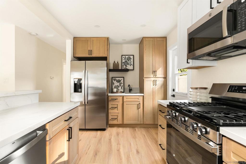 4750 Diane Ave - photo 10