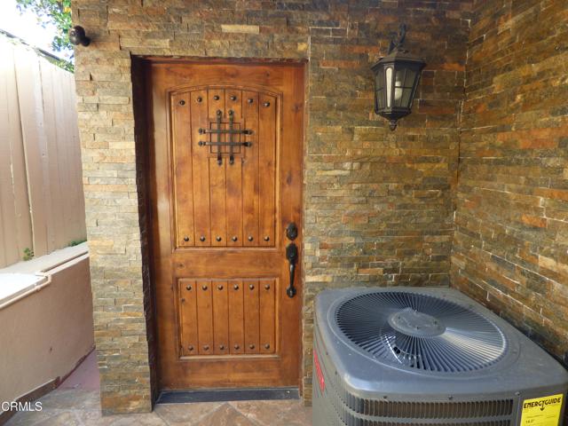 Detail Gallery Image 19 of 19 For 2434 Olive Ave, La Crescenta,  CA 91214 - 2 Beds | 2 Baths