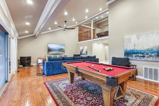 2150 Green Acres Lane, Morgan Hill CA: https://media.crmls.org/mediaz/25b2b20e-cbe3-47ae-b8a7-de65f603a856.jpg