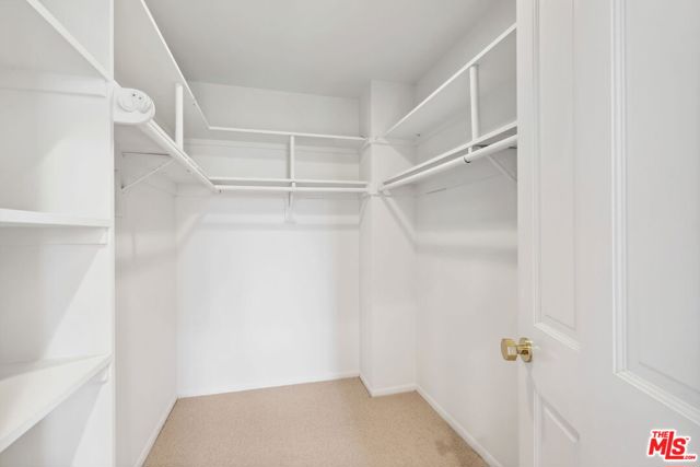 8105 Buena Fortuna Street, Carpinteria CA: https://media.crmls.org/mediaz/25b417a0-8a75-4a78-9495-b47c2be2514b.jpg