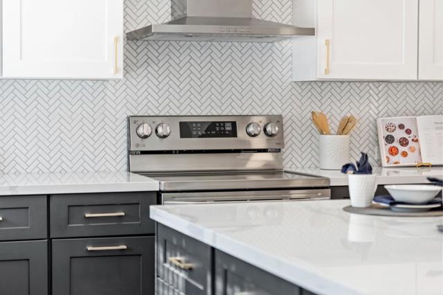 584 Compton Terrace, Sunnyvale CA: https://media.crmls.org/mediaz/25b41b88-9491-4734-88a0-4d87c300c00b.jpg