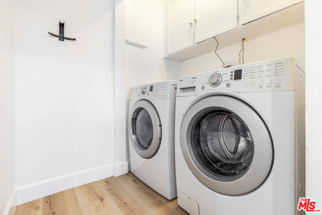 5510 Wilbur Avenue, Los Angeles CA: https://media.crmls.org/mediaz/25b4270d-b39c-46b9-ad7d-ab0f42afcfec.jpg