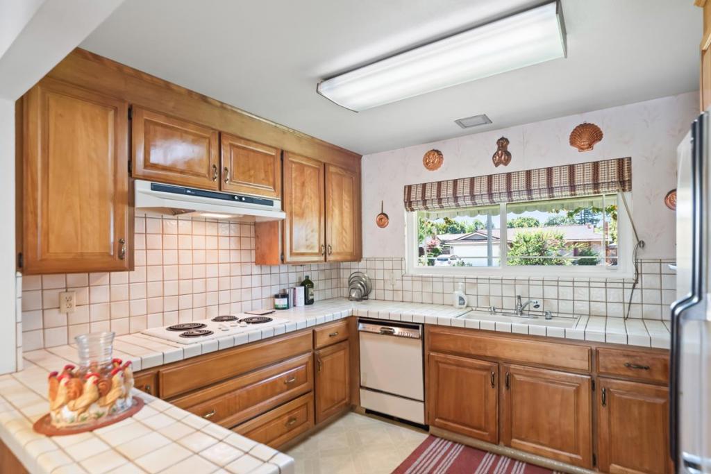 https://media.crmls.org/mediaz/25b49f43-63f5-4ad5-8528-0dc648e22e26.jpg?preset=X-Large