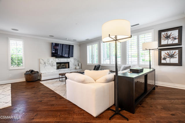 5302 Via Jacinto, Newbury Park CA: https://media.crmls.org/mediaz/25b796ca-caf2-4ce5-8428-66691f96bb2e.jpg