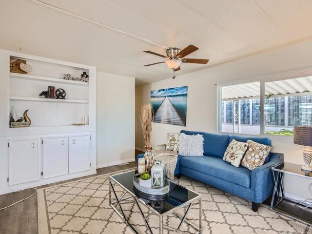 Detail Gallery Image 5 of 11 For 6550 Ponto Dr Spc 39,  Carlsbad,  CA 92011 - 3 Beds | 1 Baths