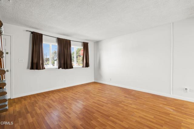 Detail Gallery Image 25 of 40 For 400 Arcade Dr, Ventura,  CA 93003 - – Beds | – Baths