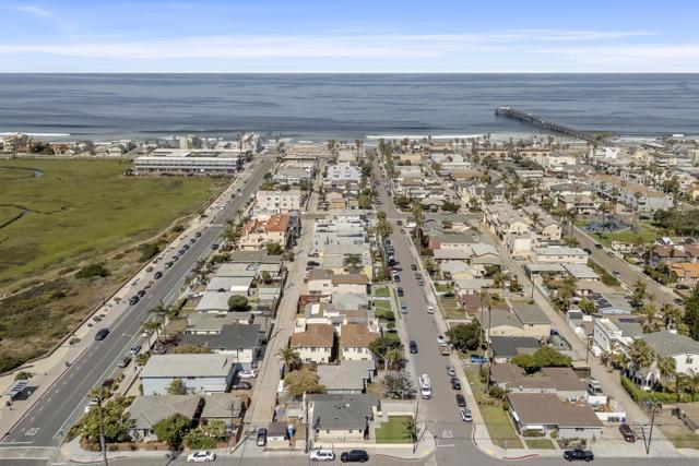 291 Ebony Avenue, Imperial Beach CA: https://media.crmls.org/mediaz/25b81be2-0728-4cd7-9de5-79ef2de2ac25.jpg