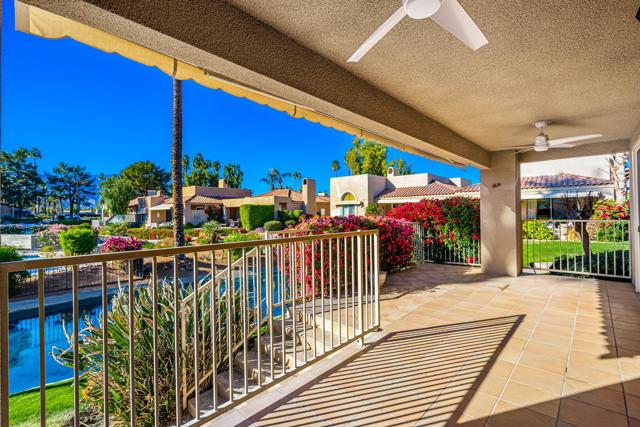 153 Lake Shore Drive, Rancho Mirage CA: https://media.crmls.org/mediaz/25b8b2c3-0a8b-49da-bb3d-6e7bb72ee33f.jpg