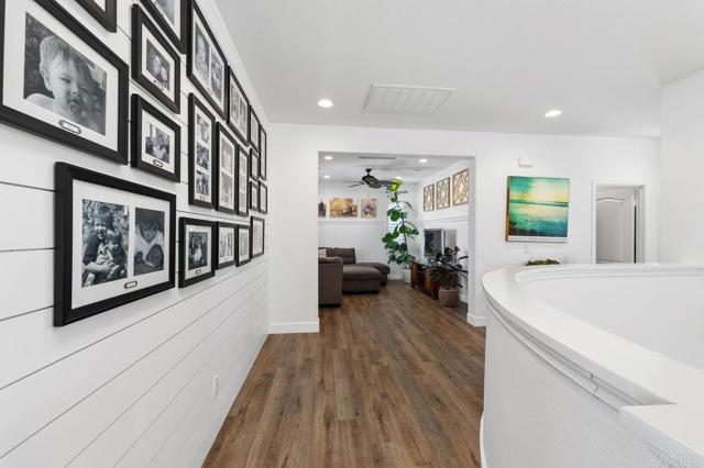 1781 Lemon Tree Court, San Marcos CA: https://media.crmls.org/mediaz/25b8d265-04f5-4636-bd5d-625a2763cb2e.jpg
