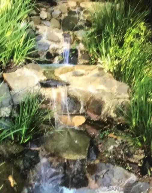 1935 Nautilus St, La Jolla CA: https://media.crmls.org/mediaz/25b91c01-5f9e-4227-95c7-c8c91dd970ea.jpg