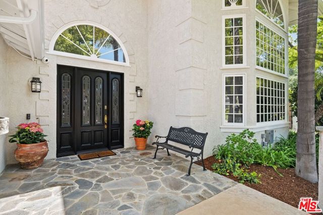 6000 Macadam Court photo 4