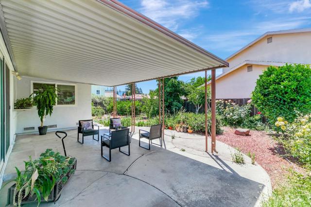 5191 Barron Park Drive, San Jose CA: https://media.crmls.org/mediaz/25bb4a73-def8-4c56-8b65-152ffaa460f0.jpg