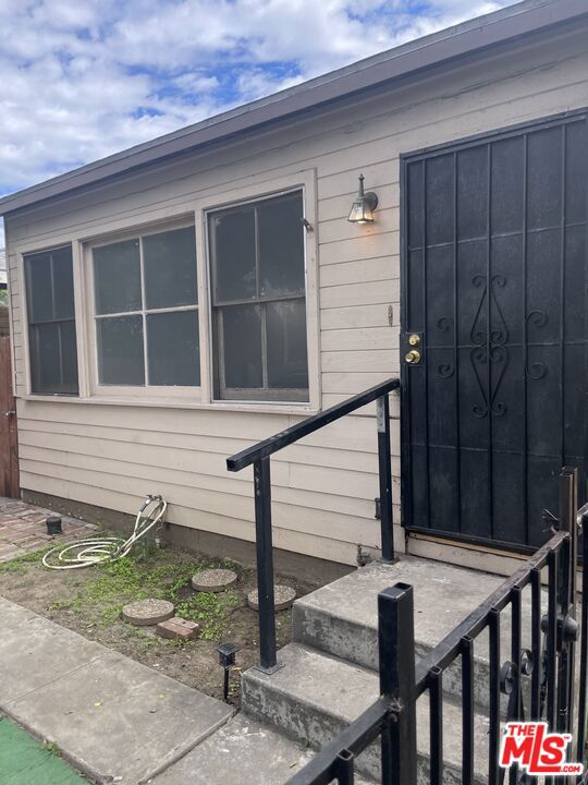 Multifamily at 12208 Culver Boulevard